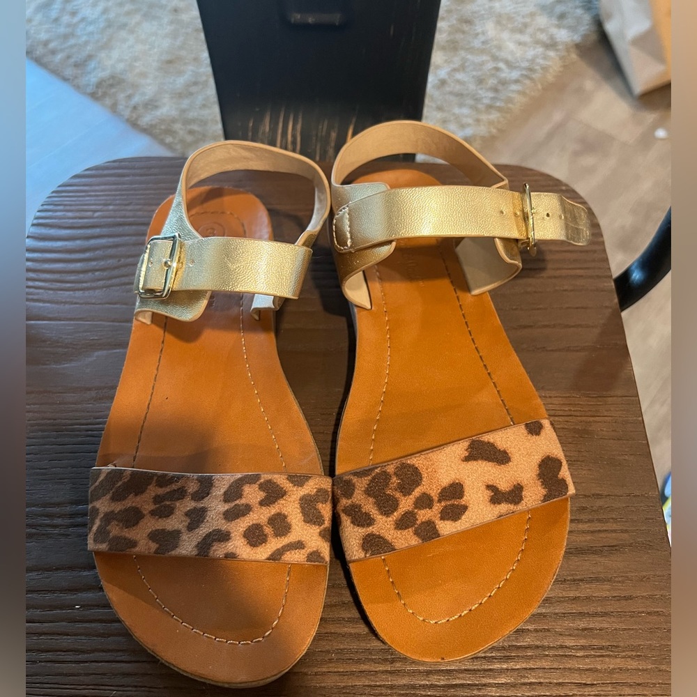 Girls leopard ankle adjustable strap sandal